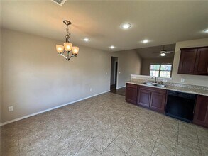 601 Lasso Ln in Centerton, AR - Building Photo - Building Photo