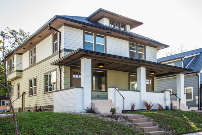 property at 3843 N Park Ave