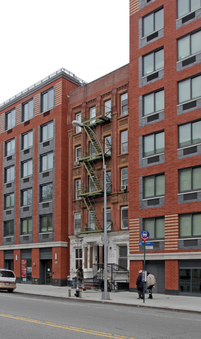 348 Saint Nicholas Ave in New York, NY - Building Photo - Building Photo