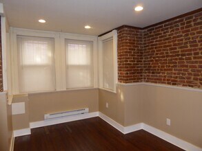 106 9th St SE in Washington, DC - Foto de edificio - Building Photo