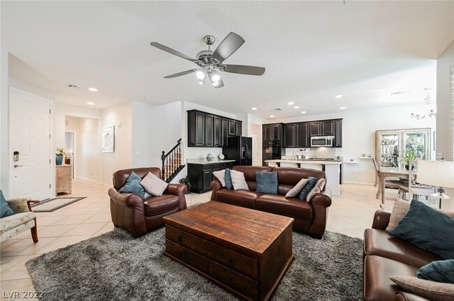 10073 White Mulberry Dr in Las Vegas, NV - Building Photo - Building Photo