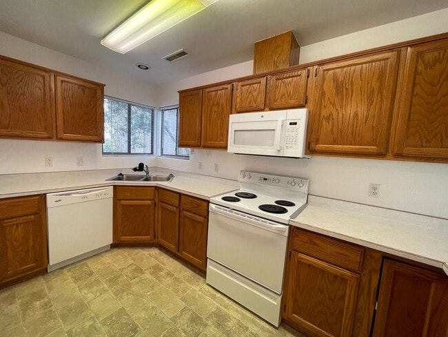 4940 Summit Cir in Prescott, AZ - Building Photo - Building Photo