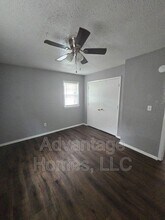 711 N 70th St in Kansas City, KS - Building Photo - Building Photo
