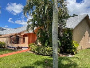 10798 Waterberry Dr in Boca Raton, FL - Building Photo - Building Photo