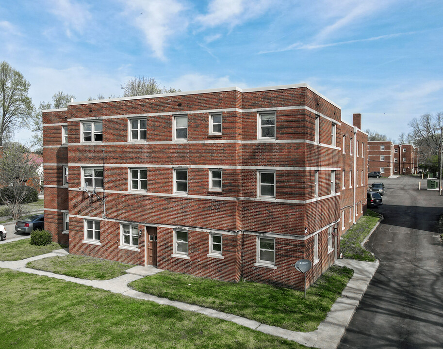 Irvington Living I in Indianapolis, IN - Foto de edificio