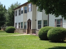 Pine Tree Village Apartments in Painted Post, NY - Foto de edificio - Building Photo