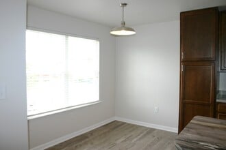 941 Valley Rd in Crestview, FL - Foto de edificio - Building Photo