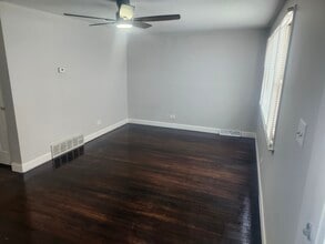 11832 S Loomis St in Chicago, IL - Building Photo - Building Photo