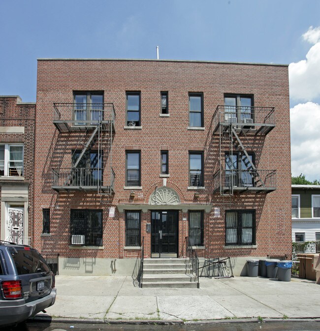 175 Lott St in Brooklyn, NY - Building Photo - Building Photo