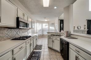 5506 Hyannis Dr in Arlington, TX - Foto de edificio - Building Photo