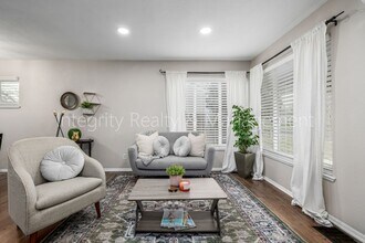 3200 S Grape St in Denver, CO - Building Photo - Building Photo