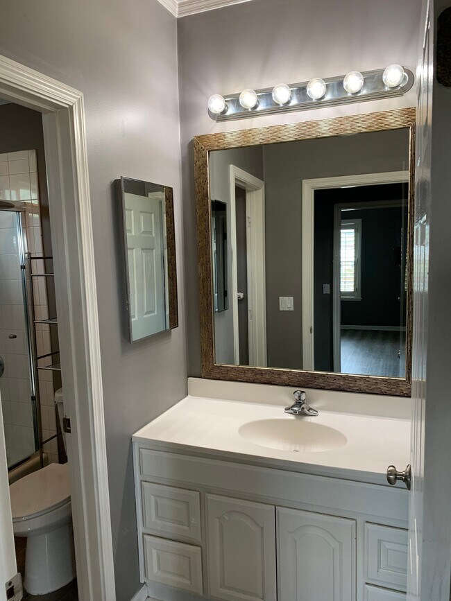 2019 E 20th St, Unit SC in Oakland, CA - Building Photo - Building Photo