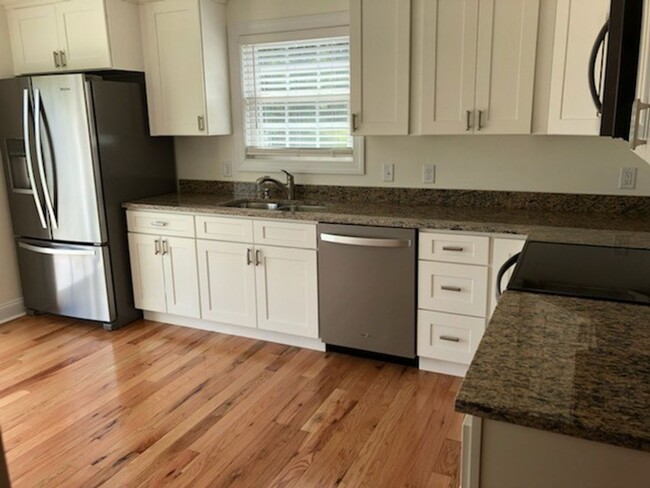 3693 Port Republic Rd in Harrisonburg, VA - Building Photo - Building Photo