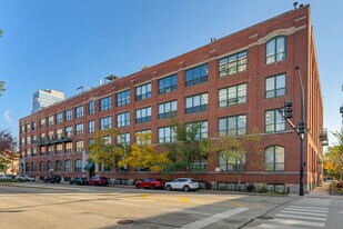 1727 S Indiana Ave in Chicago, IL - Building Photo