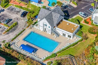 220 Beach Park Ln, Unit 75 in Cape Canaveral, FL - Foto de edificio - Building Photo