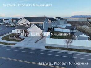 1508 Waterfront Dr in Syracuse, UT - Building Photo - Building Photo