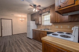 4324 Spring Valley Rd in Houston, TX - Building Photo - Building Photo