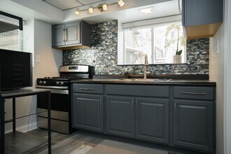 8245B NW Lake Shore Dr in Cedar Lake, IN - Building Photo - Building Photo