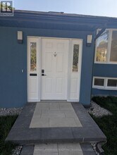 10 Tangmere Rd in Toronto, ON - Building Photo - Building Photo