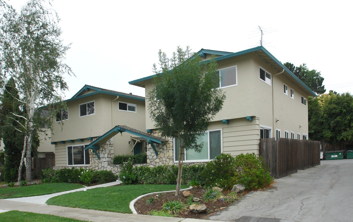 4560 Hamilton Ave in San Jose, CA - Foto de edificio