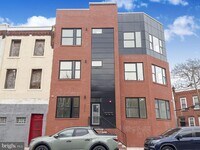 3017 Ridge Ave photo'