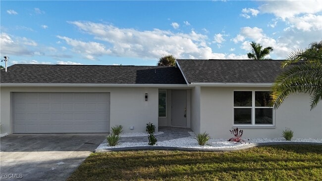 2210 SE 27th Terrace in Cape Coral, FL - Building Photo - Building Photo