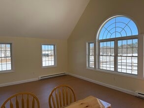 276 Fremont Rd in Chester, NH - Building Photo - Building Photo