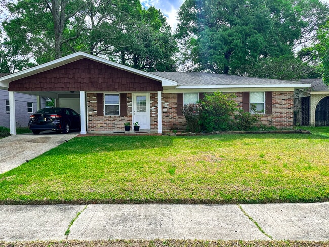 property at 3834 Brookwood Dr