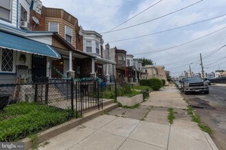 6035 Hazel Ave in Philadelphia, PA - Building Photo - Building Photo
