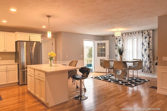 110 Apricot St in Worcester, MA - Building Photo - Building Photo