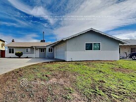 1334 Avalon Ave in Beaumont, CA - Building Photo