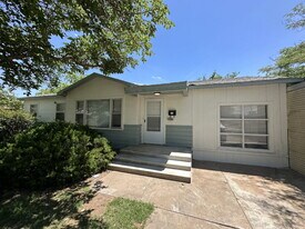 4803 35th St in Lubbock, TX - Building Photo