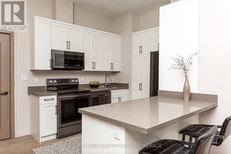847 Development Dr in Kingston, ON - Building Photo - Building Photo