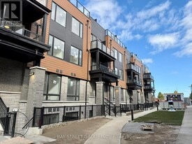 113 Marydale Ave in Markham, ON - Building Photo