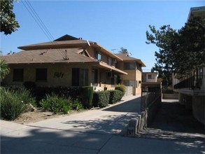 50 S Meridith Ave in Pasadena, CA - Building Photo - Building Photo