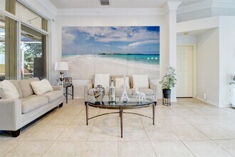 6041 Superior Blvd in Davie, FL - Foto de edificio - Building Photo