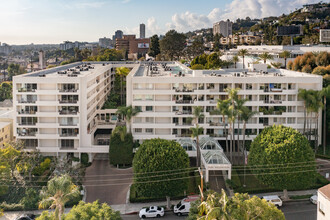 Park Wellington in Los Angeles, CA - Building Photo - Building Photo