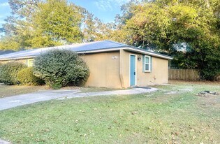 721 Northpoint Cir N in Jacksonville, FL - Building Photo