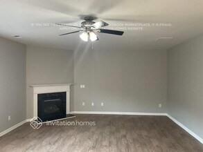 628 Needle Rush Cir in Locust Grove, GA - Foto de edificio - Building Photo