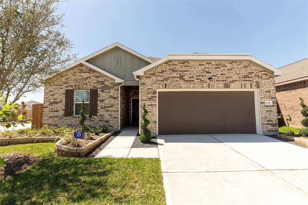 1816 Corsica Crk Ln in Rosharon, TX - Building Photo