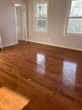 1564 Elm St in Stratford, CT - Building Photo - Building Photo