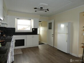 1354 Stelton Rd in Piscataway, NJ - Building Photo - Building Photo