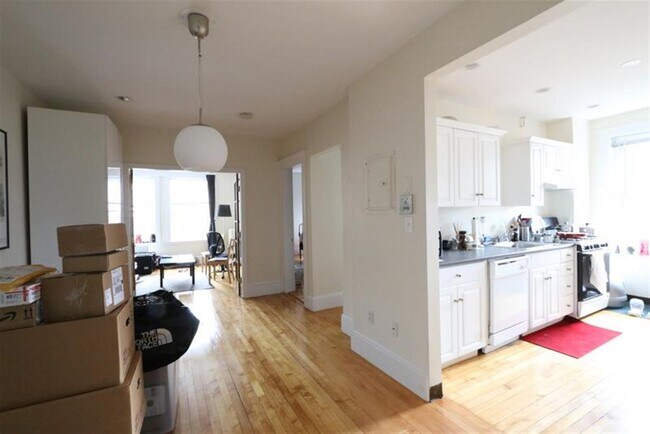 336 Harvard St, Unit 11
