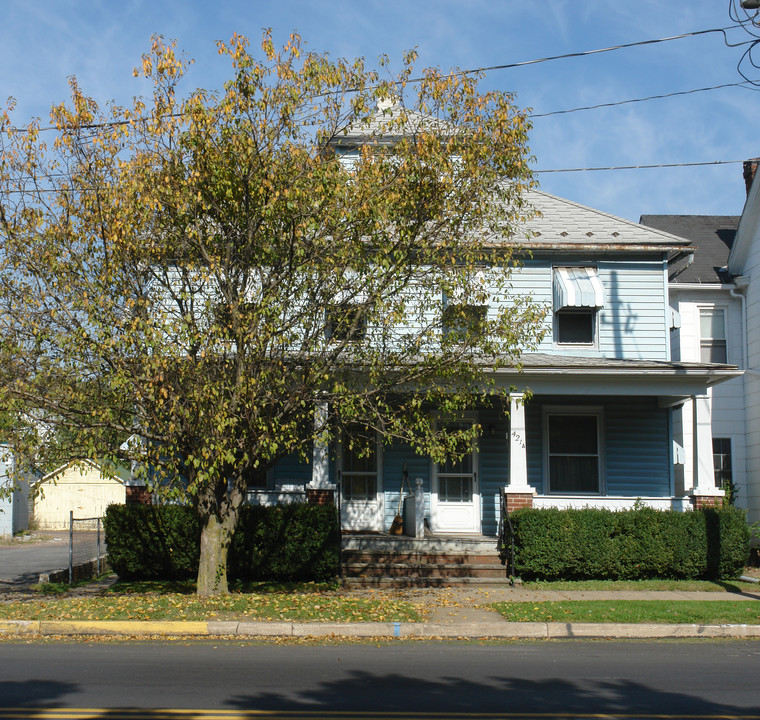 421-421 A W Main St in Bloomsburg, PA - Building Photo