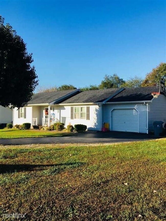 126 Schwarzkopf St in Bowling Green, KY - Building Photo - Building Photo