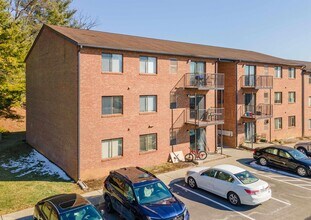 1000 Progress St NW in Blacksburg, VA - Building Photo - Building Photo