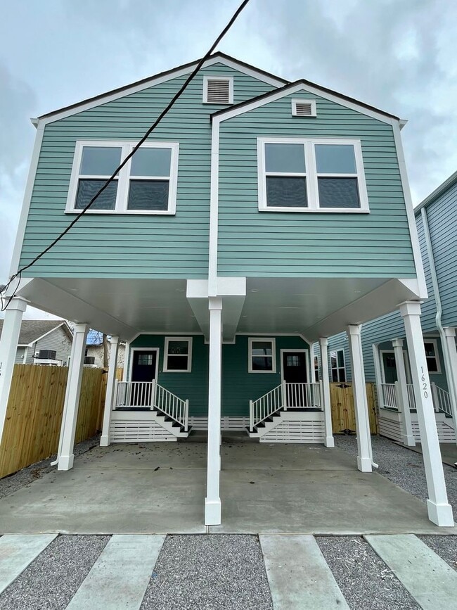 property at 1620-1620 Magnolia St