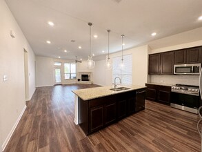 3016 Samson Dr in Lorena, TX - Building Photo - Building Photo