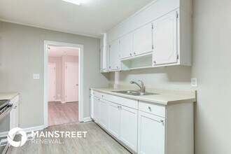 1818 Nixon St in Durham, NC - Building Photo - Building Photo