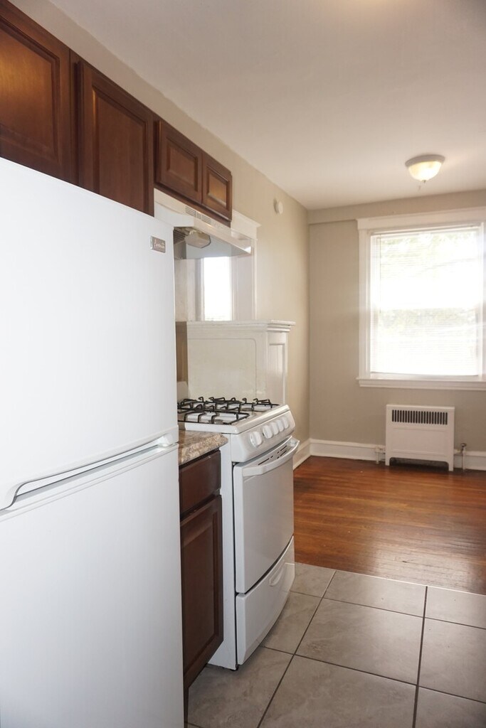 Parkwood Manor Apartments Upper Darby, PA Apartments